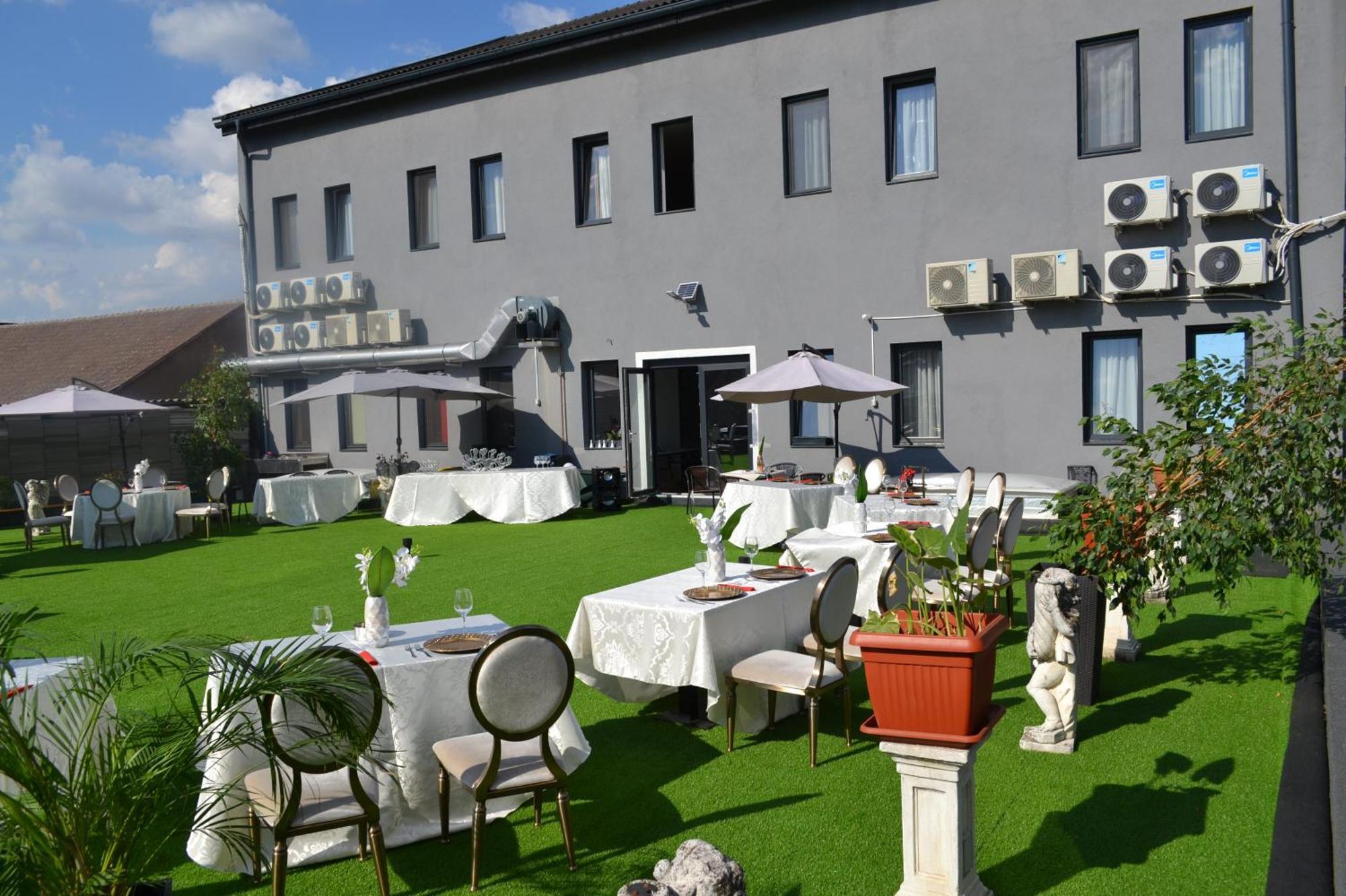 HOTEL N Residence Timisoara Exterior foto